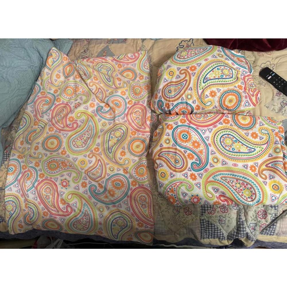 3 Twin Sheet Sets & 2 Mattress Pads- Very Good - Picture 1 of 8